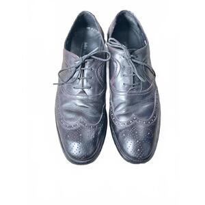 John Varvators Men's Dark Cherry/Black Leather Wingtip Dress Shoes